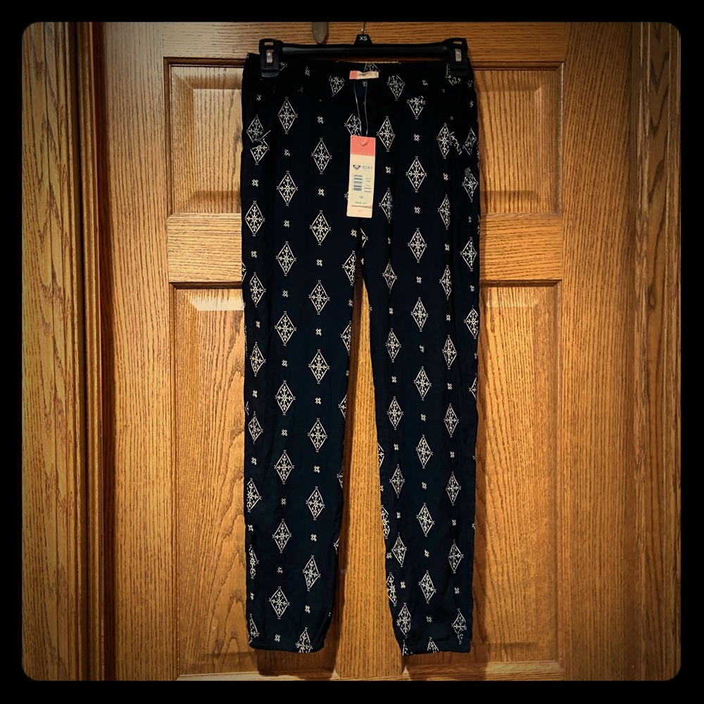 Girls NWT Roxy pants